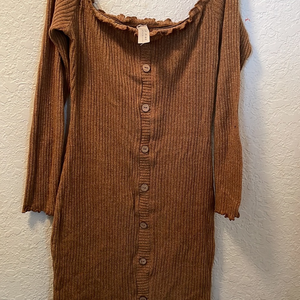 Cute Mini Button Dress - Picture 4 of 8